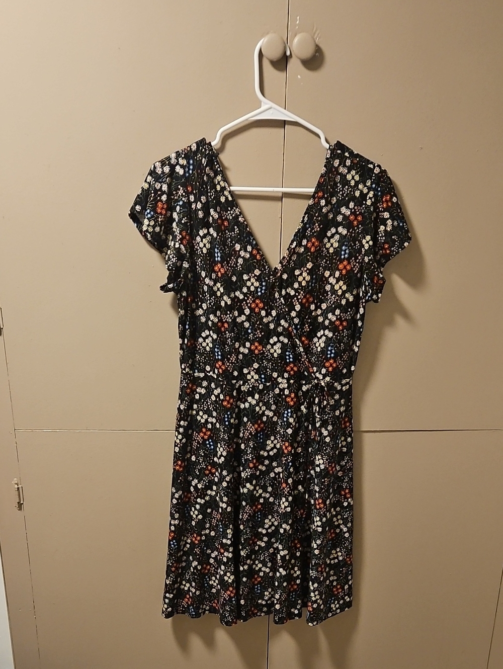 Kaileigh Black Floral V-Neck Mini Dress with Multicolor Print